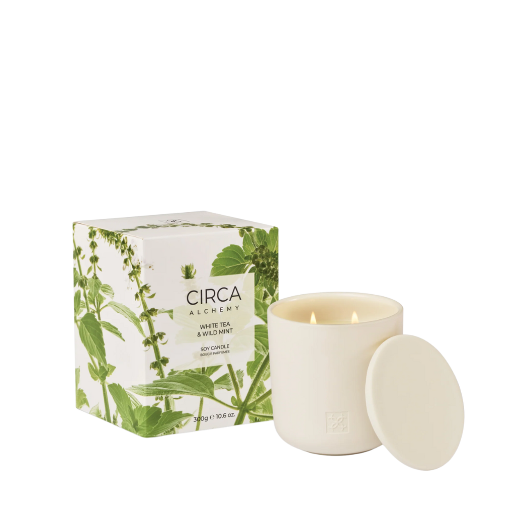 Soy Candle 300g | White Tea & Wild Mint